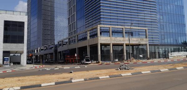 בשכונת רמב"ם