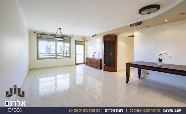 הלוטוס 19, 2005