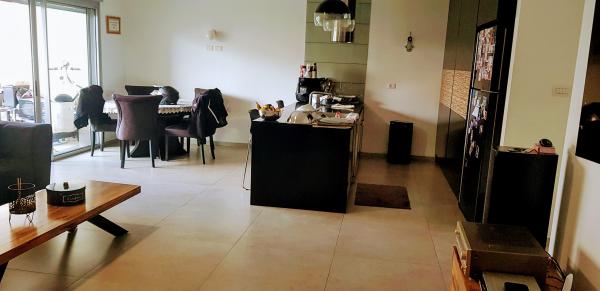 אלי כהן, רמת אביב החדשה