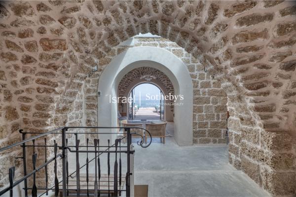 נתיב המזלות 16, יפו העתיקה