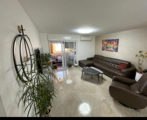 הגומא 8 (צמח השדה)