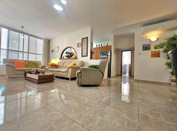 קקל, המרכז השקט