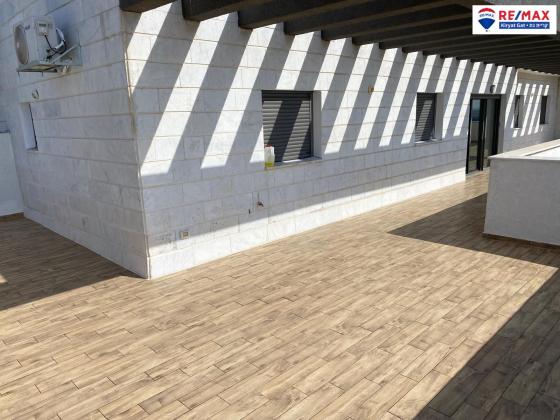 נופך 6, כרמי גת