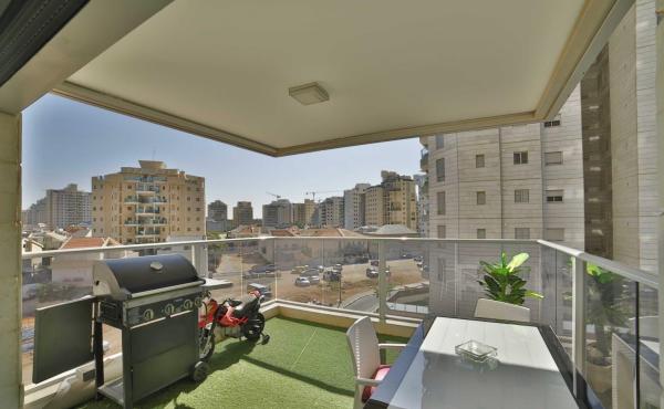 בשכונת שדרת המגדלים