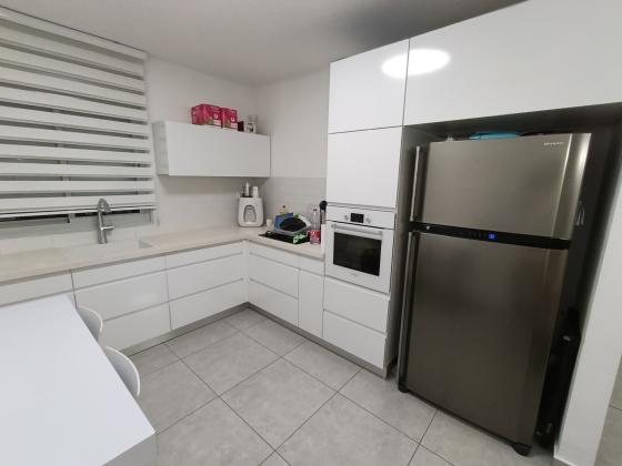 מרידור יעקב 11, גני ברנע