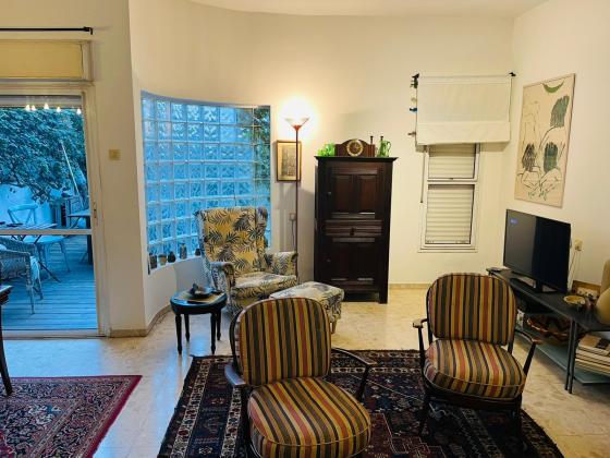 בשכונת רמת החייל