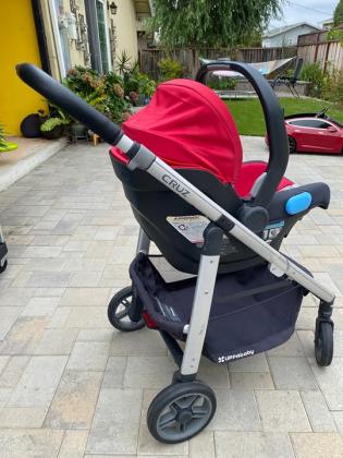 עגלת Uppababy Cruz V2 ומושב