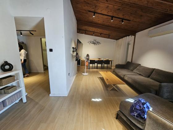 בשכונת רמת חן