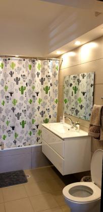 אהרון מזיא 3, מרכז העיר