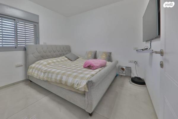 דפנה 24, מרכז העיר