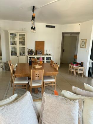 בני בנימין 3, גלי הים