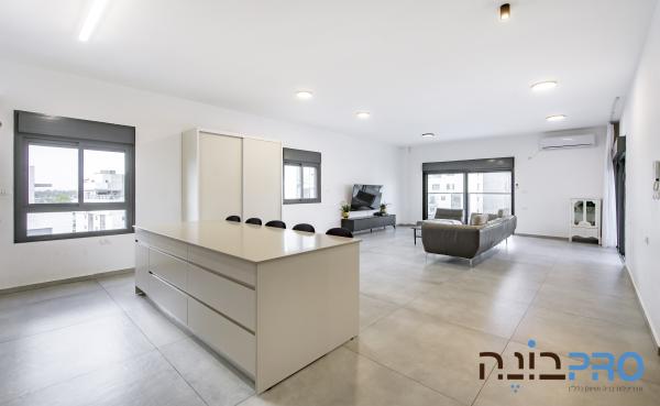 אורנה פורת, הרקפות