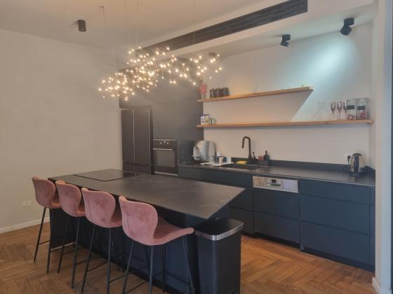 ארלוזורוב 17 (מרכז)