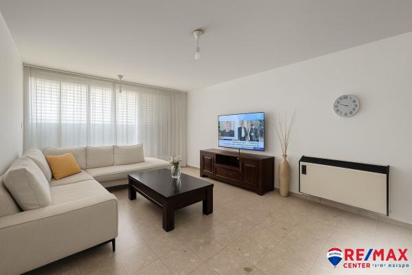 הרב הרצוג 4 (רסקו א)