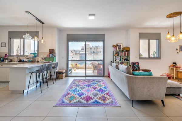 גבע 13, חלומות