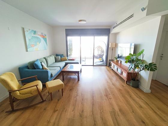 יצחק שמיר 10, רמת הדר החדשה