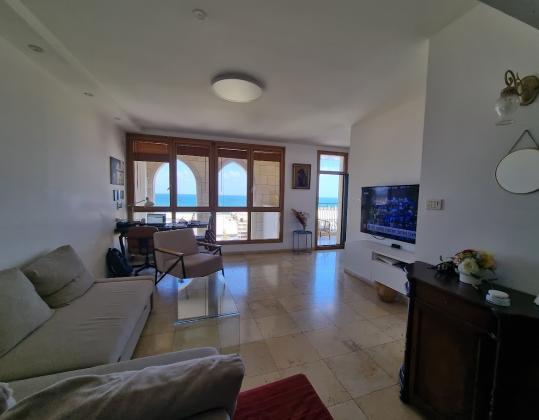 בשכונת יפו העתיקה