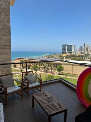 בני בנימין 3, גלי הים