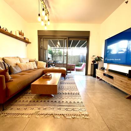 יהלום, צמרות המושבה