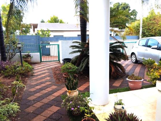 המלקוש 1, נוה עמל