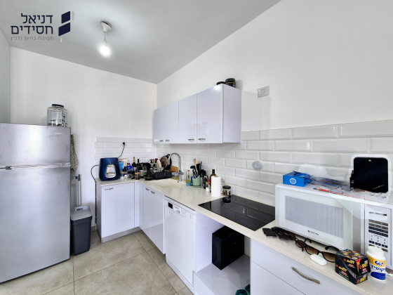 החשמונאים 56, שיכון ותיקים