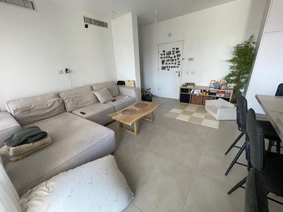 רננים 4, שיכון ותיקים