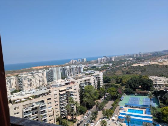 אבשלום חביב 4, רמת אביב ג