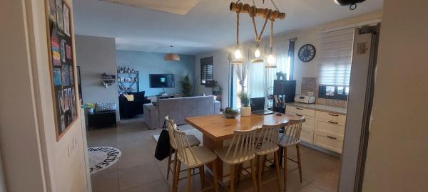 מאיר עמית 6, נווה אור החדשה