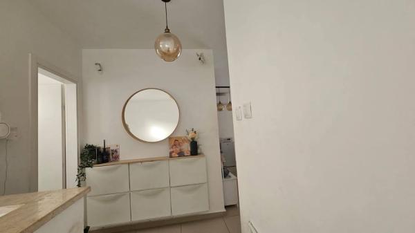 לילך 16, רמת השקד