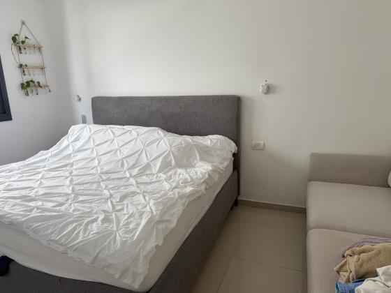 בשכונת החרוזים