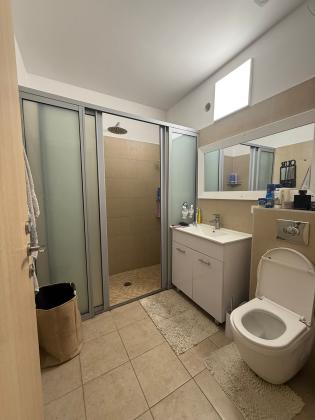 אהוד מנור, נאות אפק