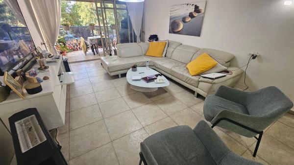 השחר, שיכון מזרחי