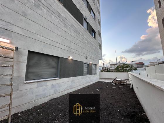 אסירי ציון 7, קרית שלום