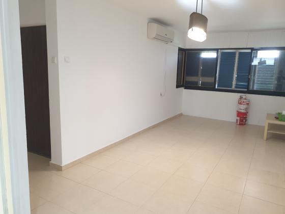 ז'בוטינסקי 6, נווה זית