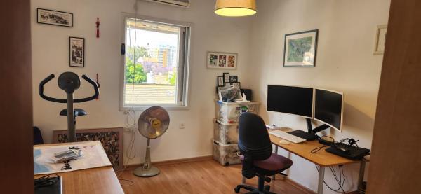 תור הזהב, מרכז