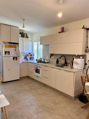 רבי חלפתא 13, קטמון א-ו