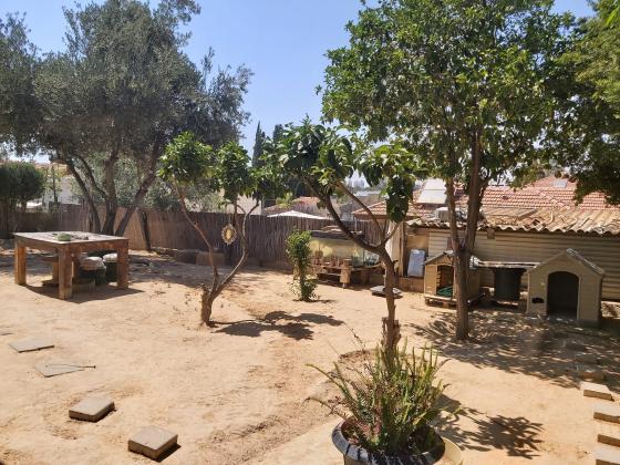 אירוס הנגב 54, נווה נוי