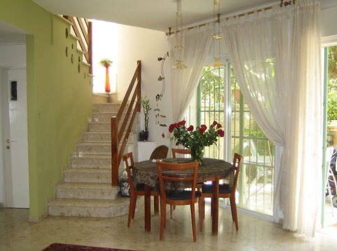 עין גדי, ארנונה (תלפיות)