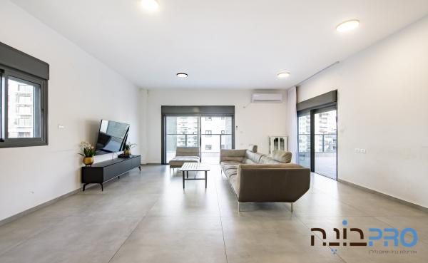 אורנה פורת, הרקפות