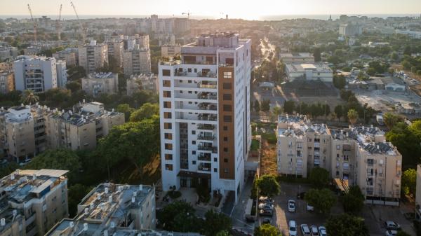 מנחם ארבר 13, נווה עופר