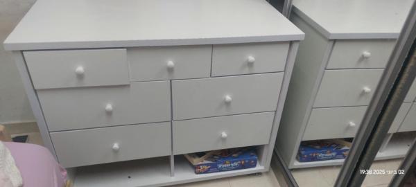 למכירה שידת החתלה ממש כמו