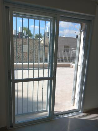 הנוטרים 22, קטמון ח-ט