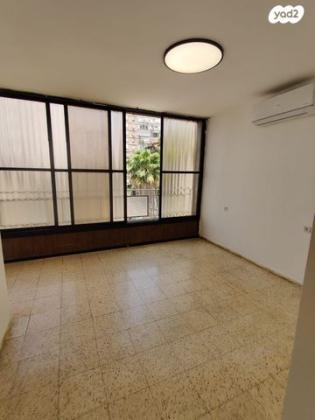 הגת 15, מרכז העיר ג'