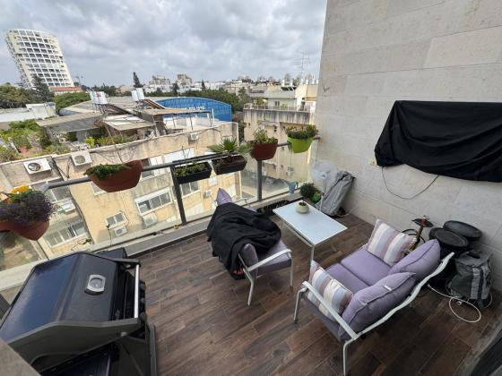 העצמאות 6, מרכז