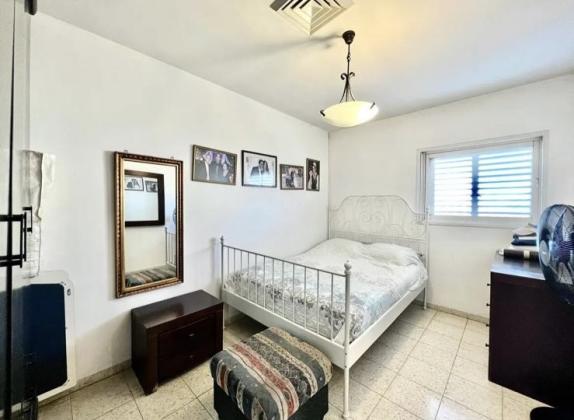 אברבנל 7, רמת אפרים