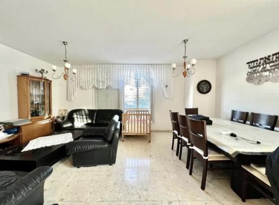 אברבנל 7, רמת אפרים