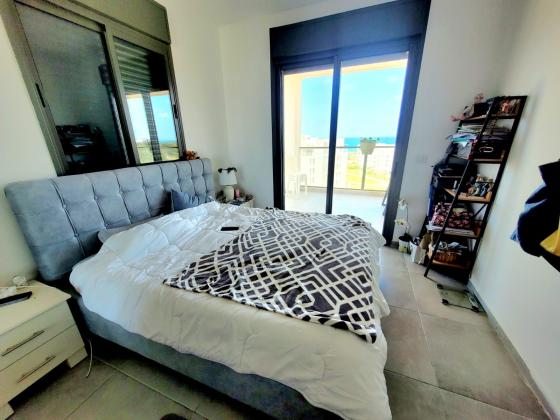 האלמוג 8, אכזיב