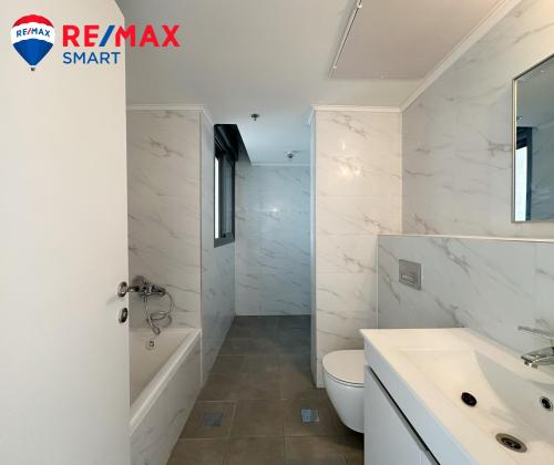 יצחק שמיר, גבעת הרקפות