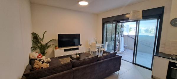 אסף, החרוזים