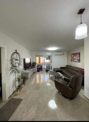 הגומא 8 (צמח השדה)